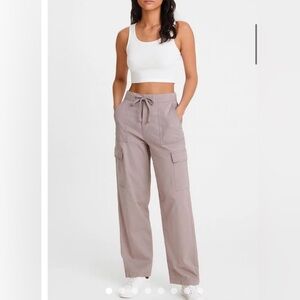 Hollister Cotton Cargo Pants with drawstring in light purple/mauve color